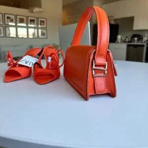 【送料&関税込】BY FAR Orange Leather Mini Handbag MICHAEL KORS CROSSBODY LEATHER MINI ORANGE WOMEN HANDBAG